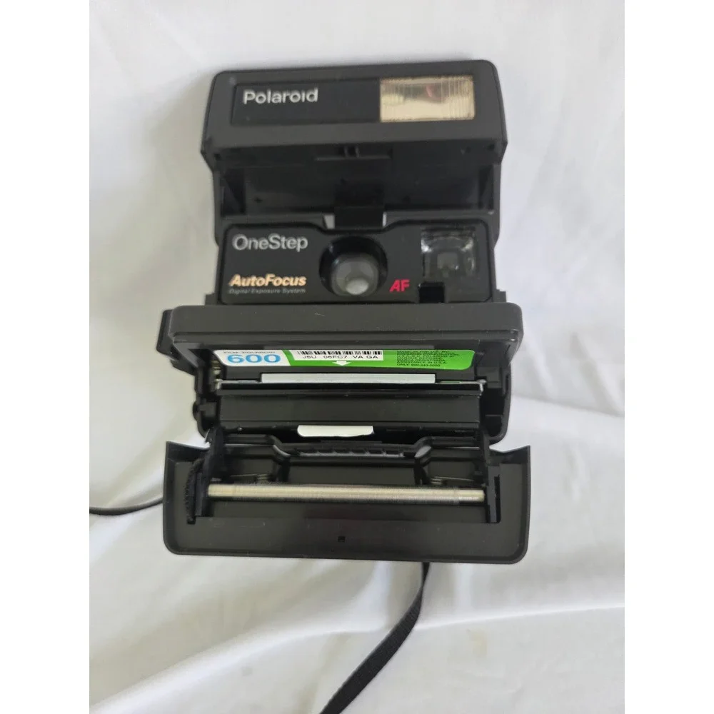 Polaroid OneStep AutoFocus Instant Film Camera Black 600 Film Digital Exposure